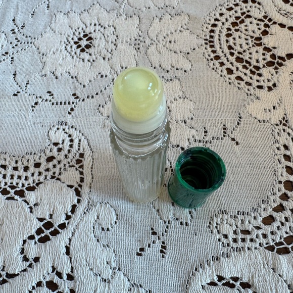 Avon Elegant Women's Fragrance Bottles - Green and Yellow - Picture 8 of 13